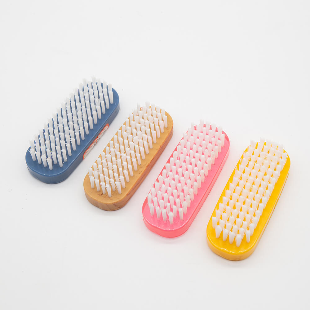 hand and nail cleaning brushes